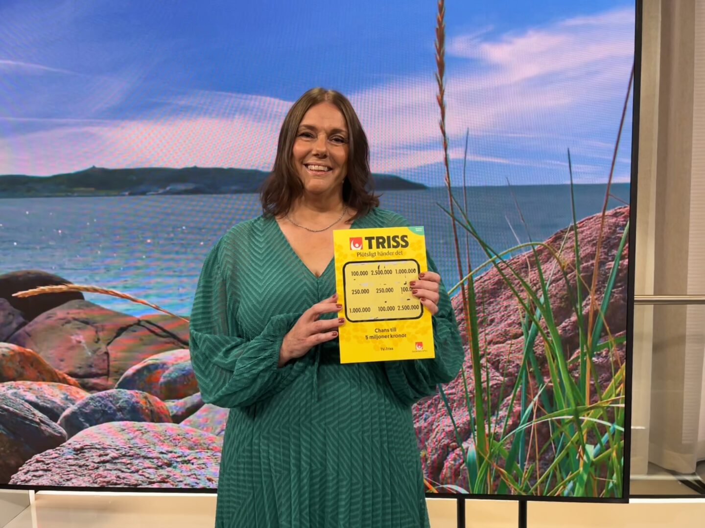 Åsa skrapar fram storvinst åt sin faster på Triss