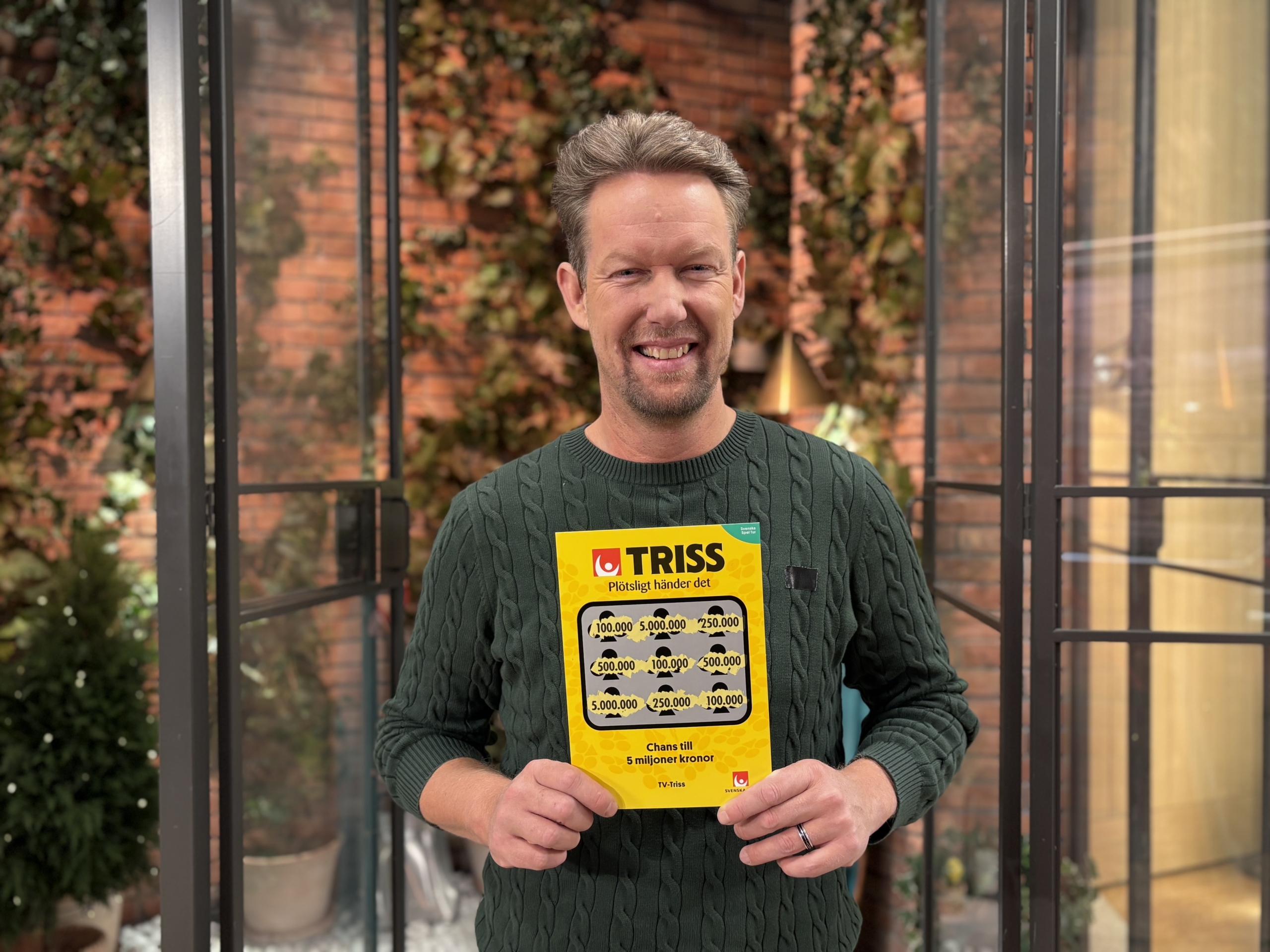 Alexander från Karlstad skrapade Triss i tv - vann 100 000 kronor