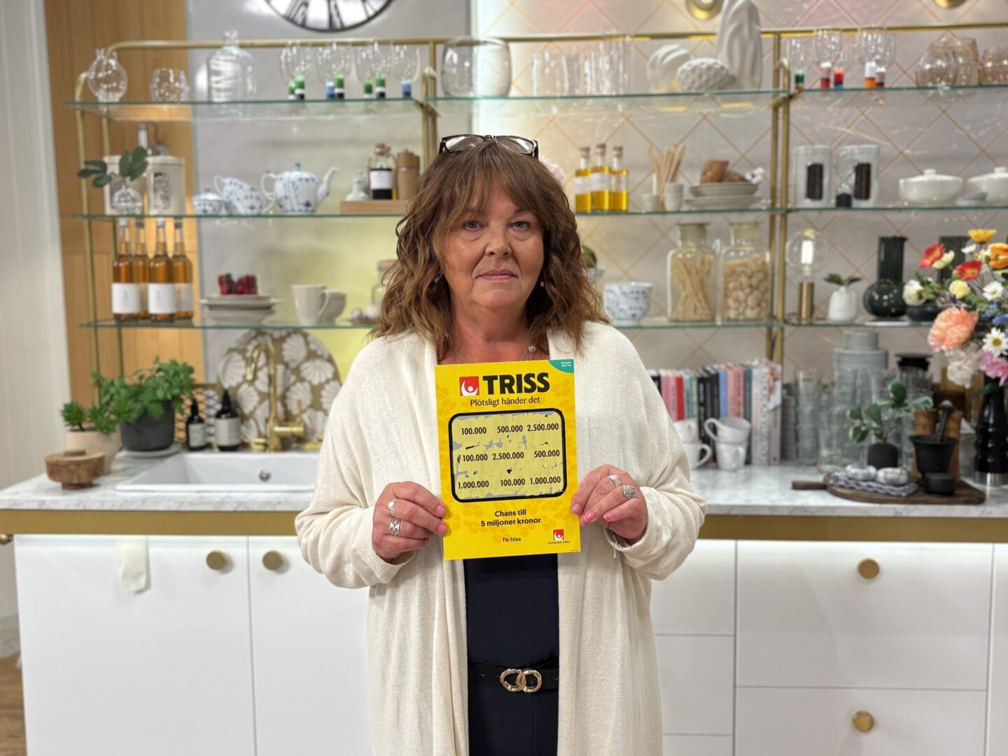 Enköpingsbon Annelie vann 100 000 kronor på Triss i tv - åker på drömresa