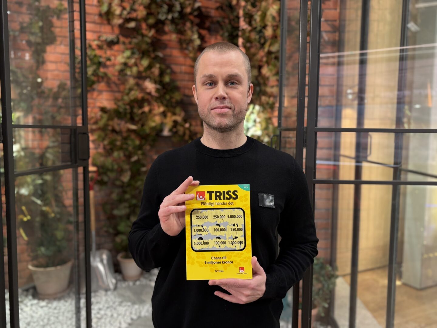 Fredrik från Göteborg skrapade fram en kvarts miljon på Triss i tv