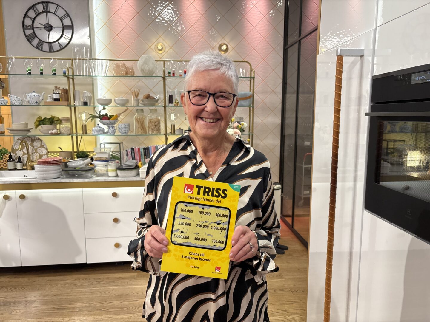 Norrtäljebon Gun vann 100 000 kronor på Triss i tv