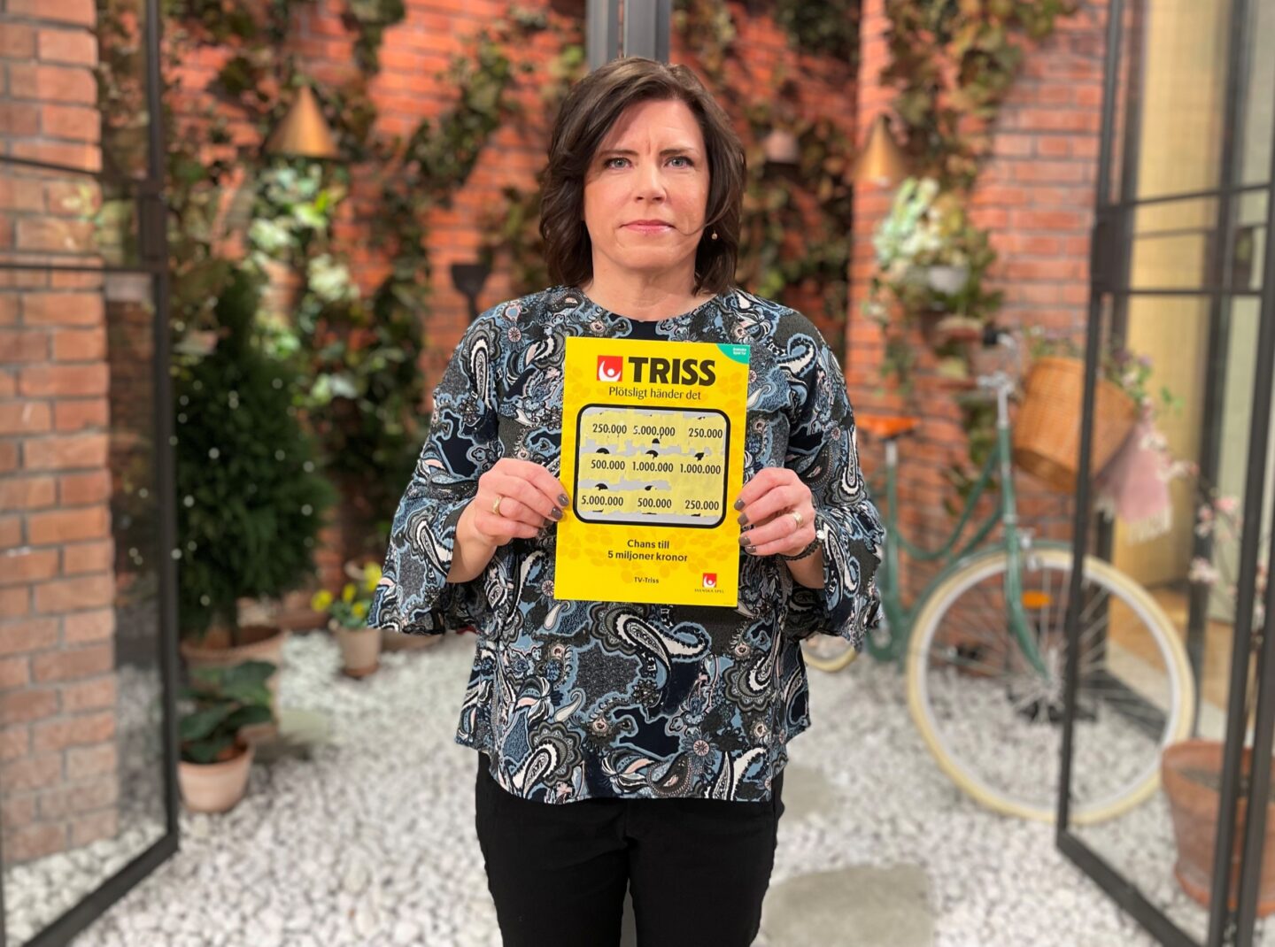 Julklappslek ledde till Trisskrap i tv för Fjärdhundrabon Hanna