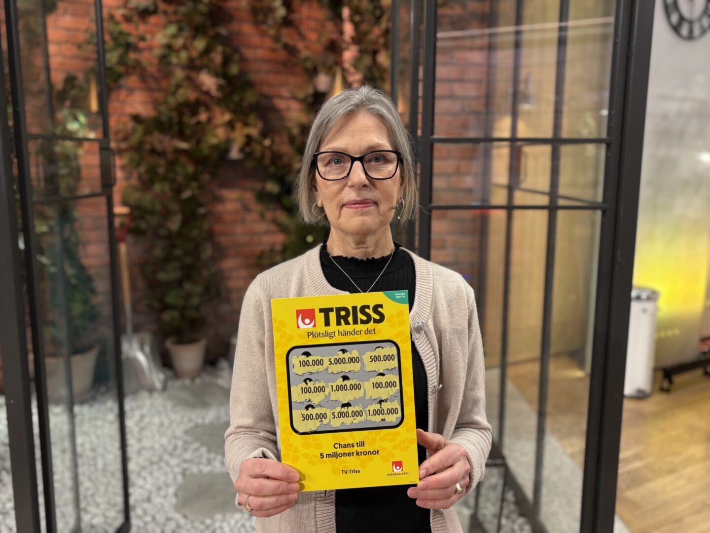 Växjöbon Helén skrapade Triss i tv - vann 100 000 kronor