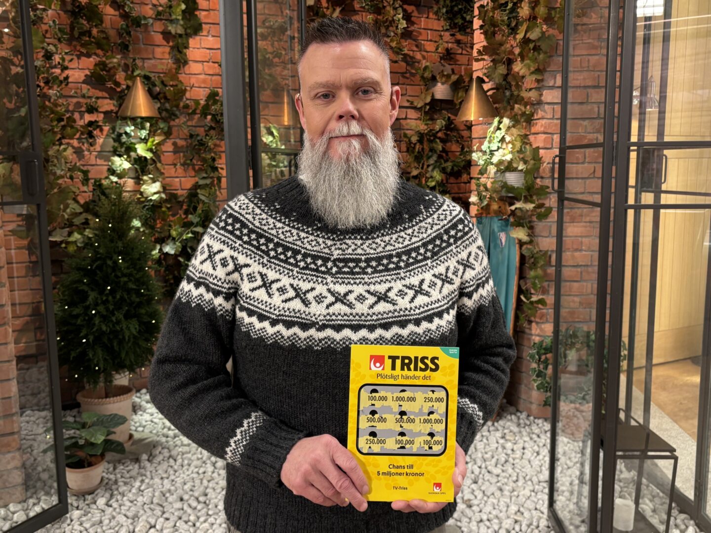 Dennis från Munkedal skrapade Triss i tv – vann 100 000 kronor