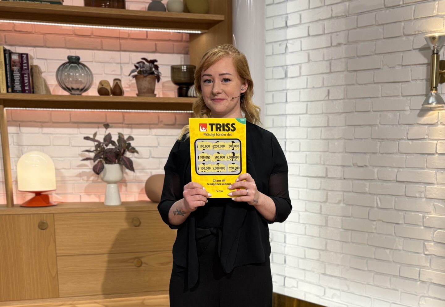 Undersköterskan Mikaela från Hudiksvall skrapade Triss i tv – vann 100 000 kronor