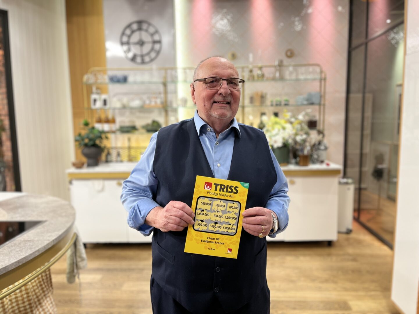 Jan från Huddinge vann 100 000 på Triss i tv på sin födelsedag
