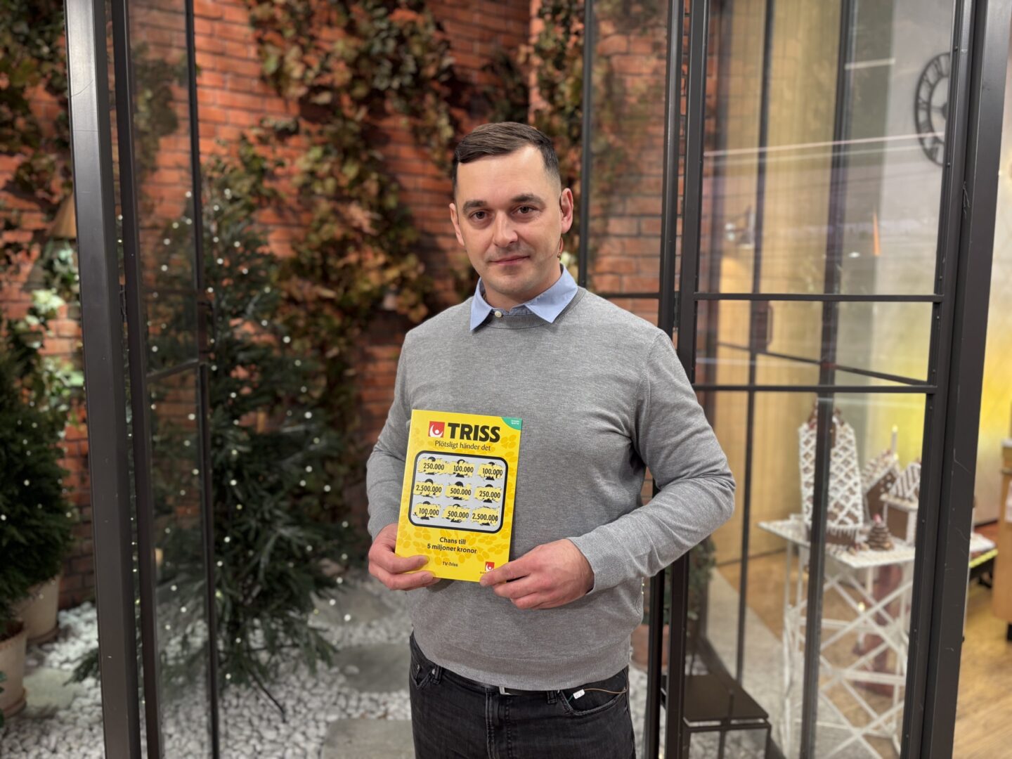 Marcin från Nymölla vann 100 000 kronor på Triss i tv - köper husvagn