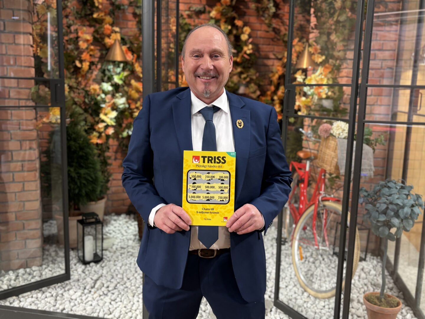 Hebybon Jonas skrapade fram en halv miljon på Triss i tv |Hebybon Jonas skrapade fram en halv miljon på Triss i tv