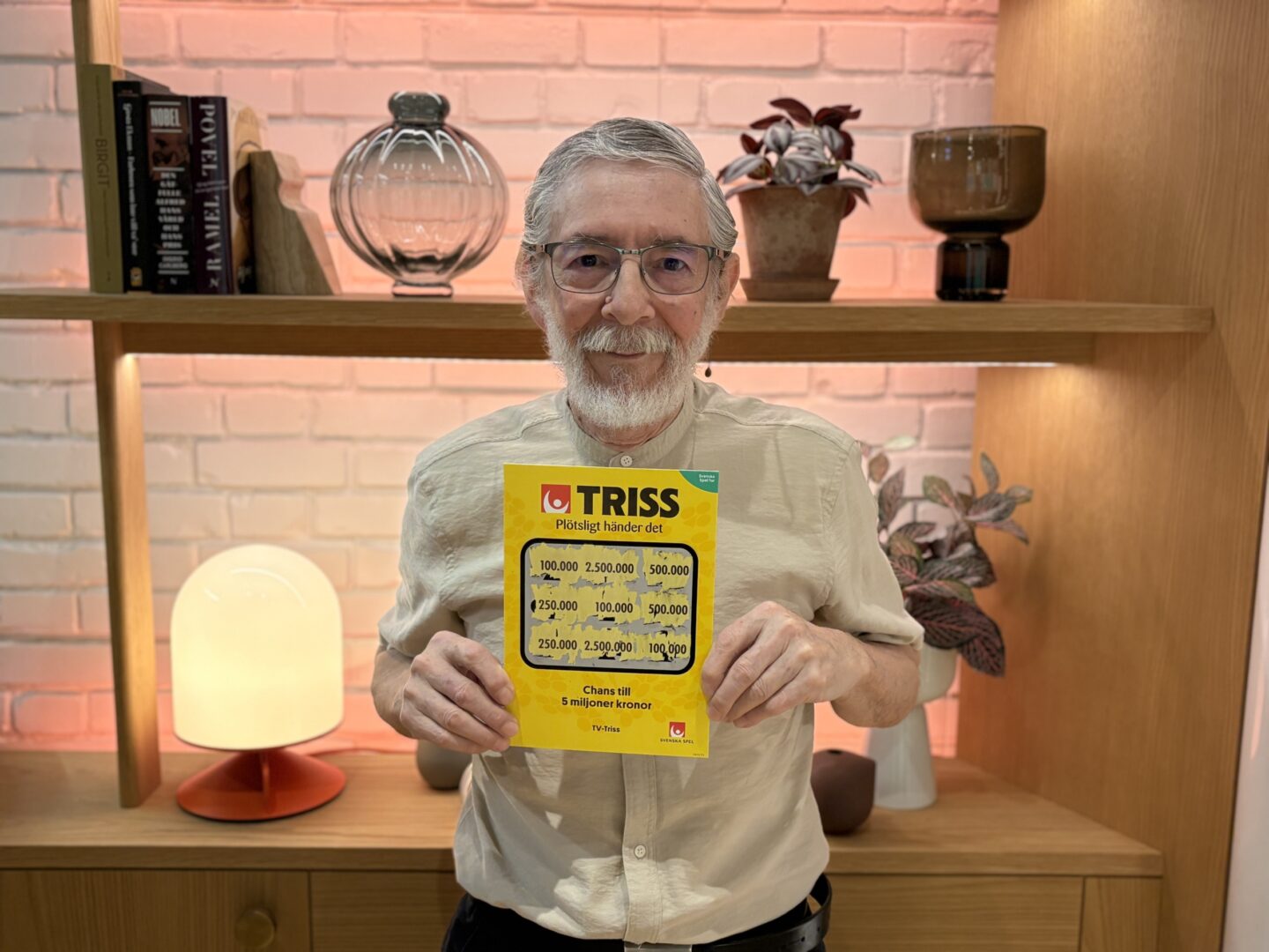 Sergio från Skärholmen skrapade fram 100 000 kronor på Triss i tv