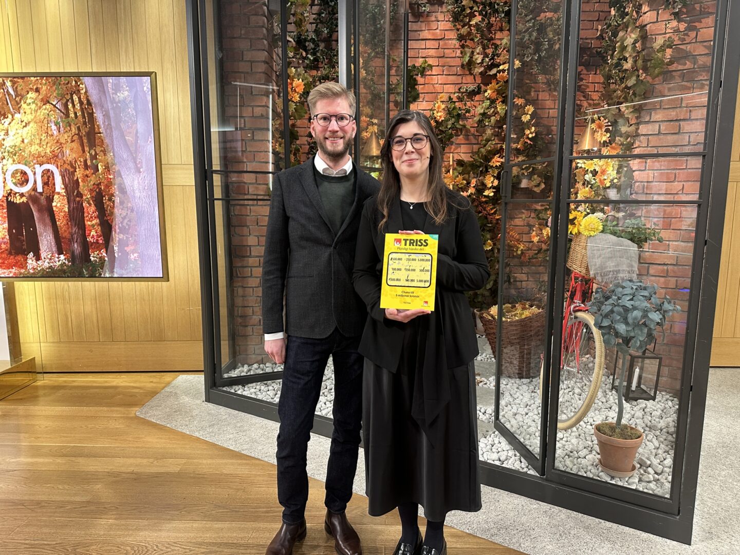 Brommaparet vann en halv miljon på Triss – köper ny bil