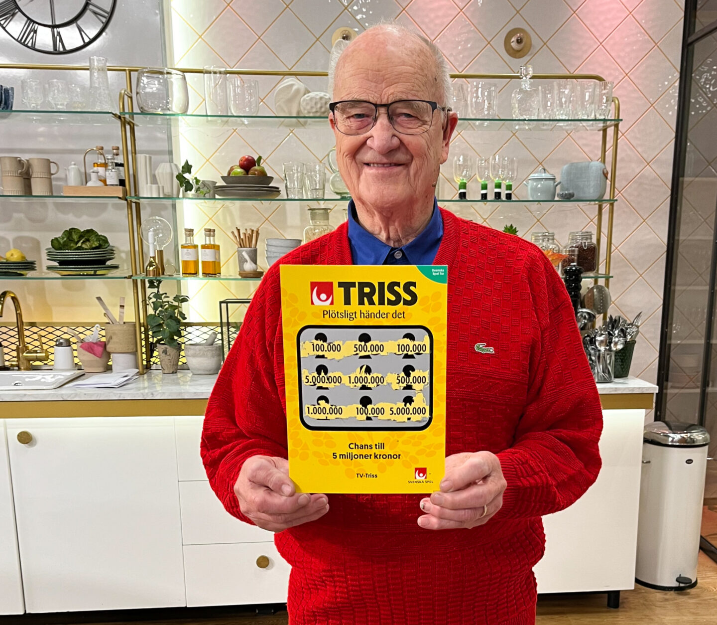 Kvillsforsbons tidiga födelsedagspresent – skrapade fram stor Trissvinst i Nyhetsmorgon