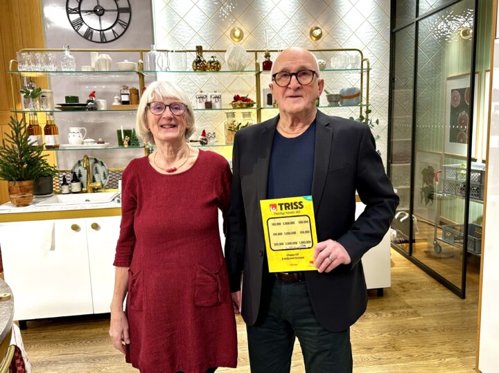 Jan-Erik och Lena från Karlstad vann 100 000 kronor på tv-Triss dagen före julafton. Nu väntar jul- och vinstfirande med nära och kära.