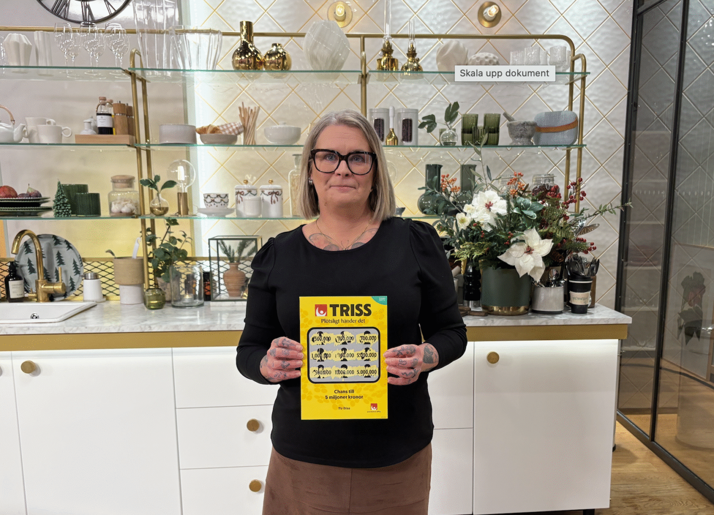 Helena från Kallinge skrapade Triss i tv – ska skämma bort familjen