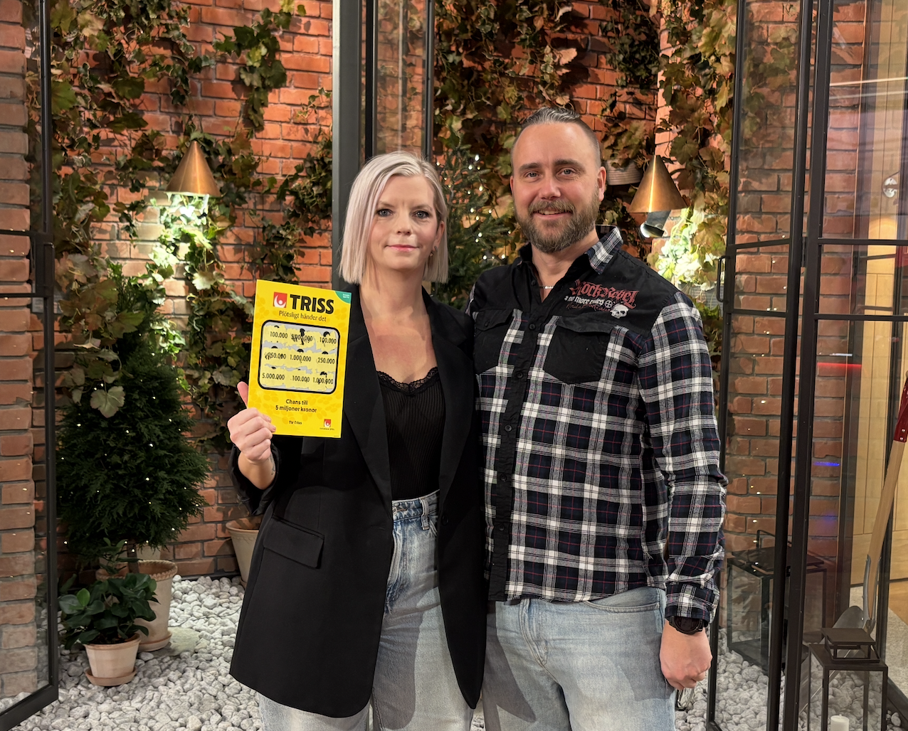 Charlotta från Ödåkra skrapade fram storvinst på Triss i tv