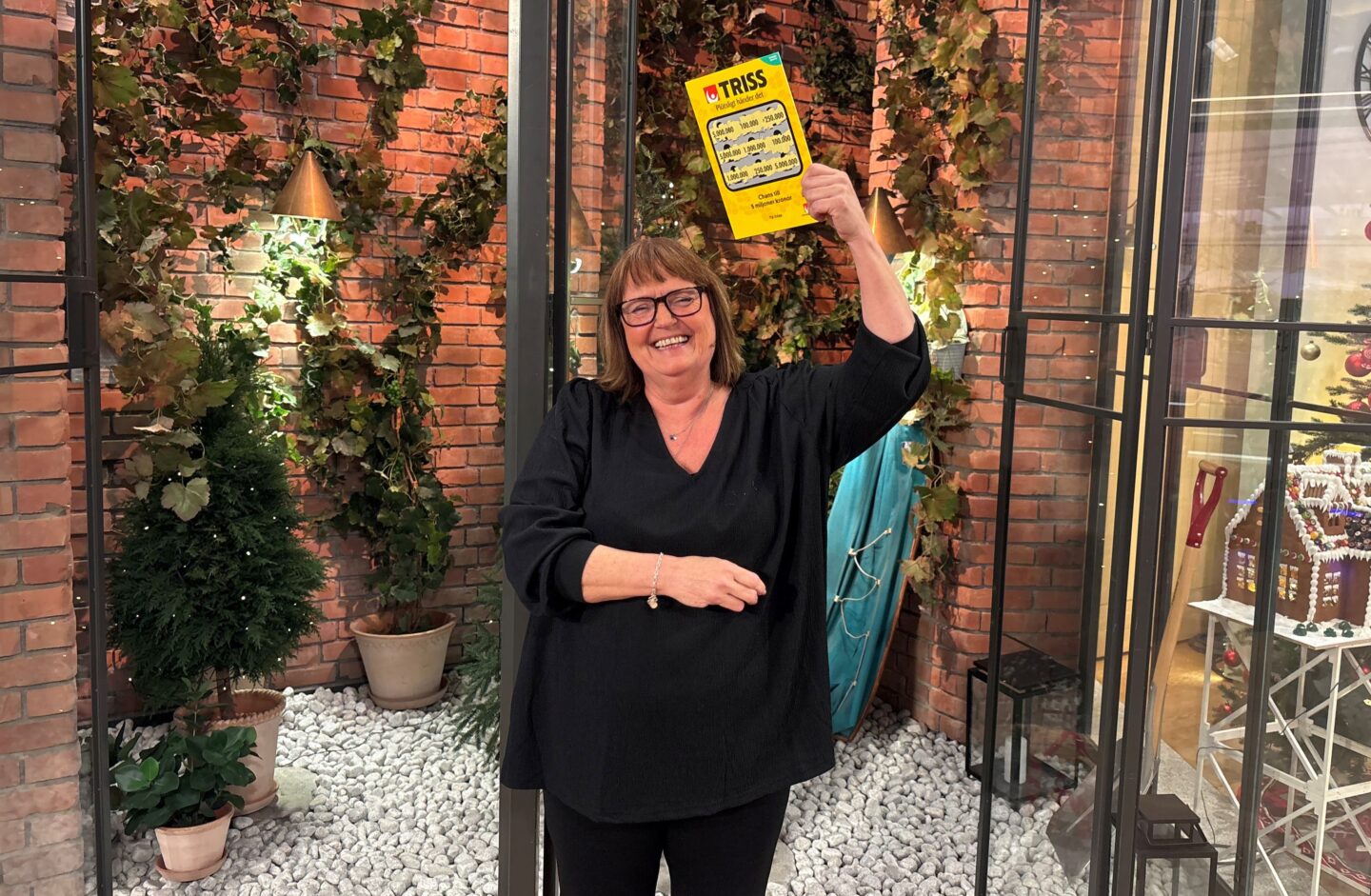 Susanne från Vara skrapade fram högsta vinsten på TV-Triss – fem miljoner kronor