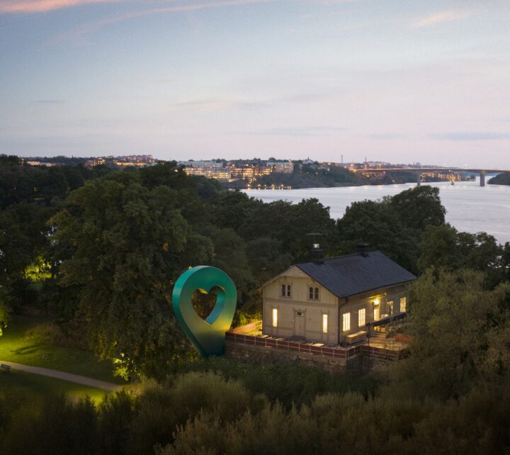 Efter att ha spelat med sitt hem som lyckoplats vann en man i Sala kommun en toppvinst på 250 000 kronor i Lyckoplatsens stora söndagsdragning. Huset, som mannen drömde om att flytta till i många år innan han äntligen köpte det, är hans naturnära lyckoplats som ger honom mycket glädje. Vinsten kommer han nu återinvestera i huset.