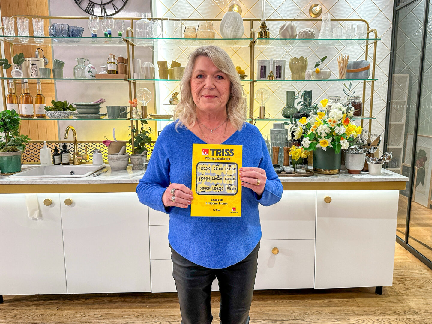 Marie från Falun vann 250 000 kronor på Triss i TV4 Nyhetsmorgon. Nu planerar hon att köpa en bäddsoffa och en dator för vinsten.