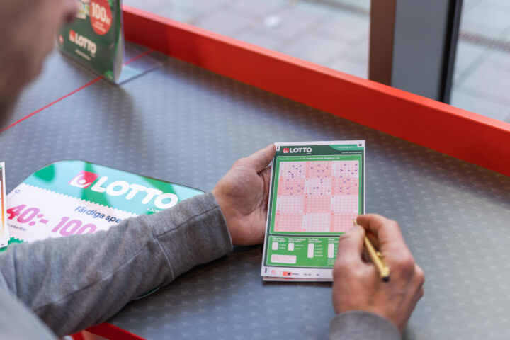När samtliga bollar hade dragits på Lotto 1 stod det klart att en spelare i Helsingborg var ensam om att pricka in sju rätt.