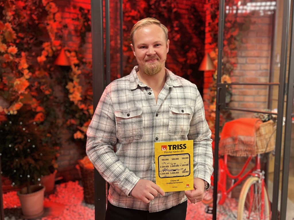 Jonathan från Mellerud skrapade fram 100 000 kronor på Triss i TV4 Nyhetsmorgon.